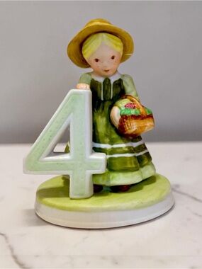 Vintage Holly Hobbie Birthday Collection Happy Birthday to Someone Who's Four